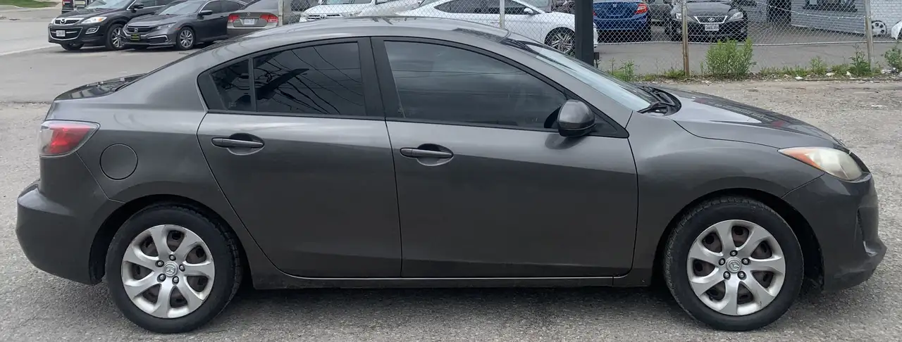 Mazda 3 снимка Mazda 3