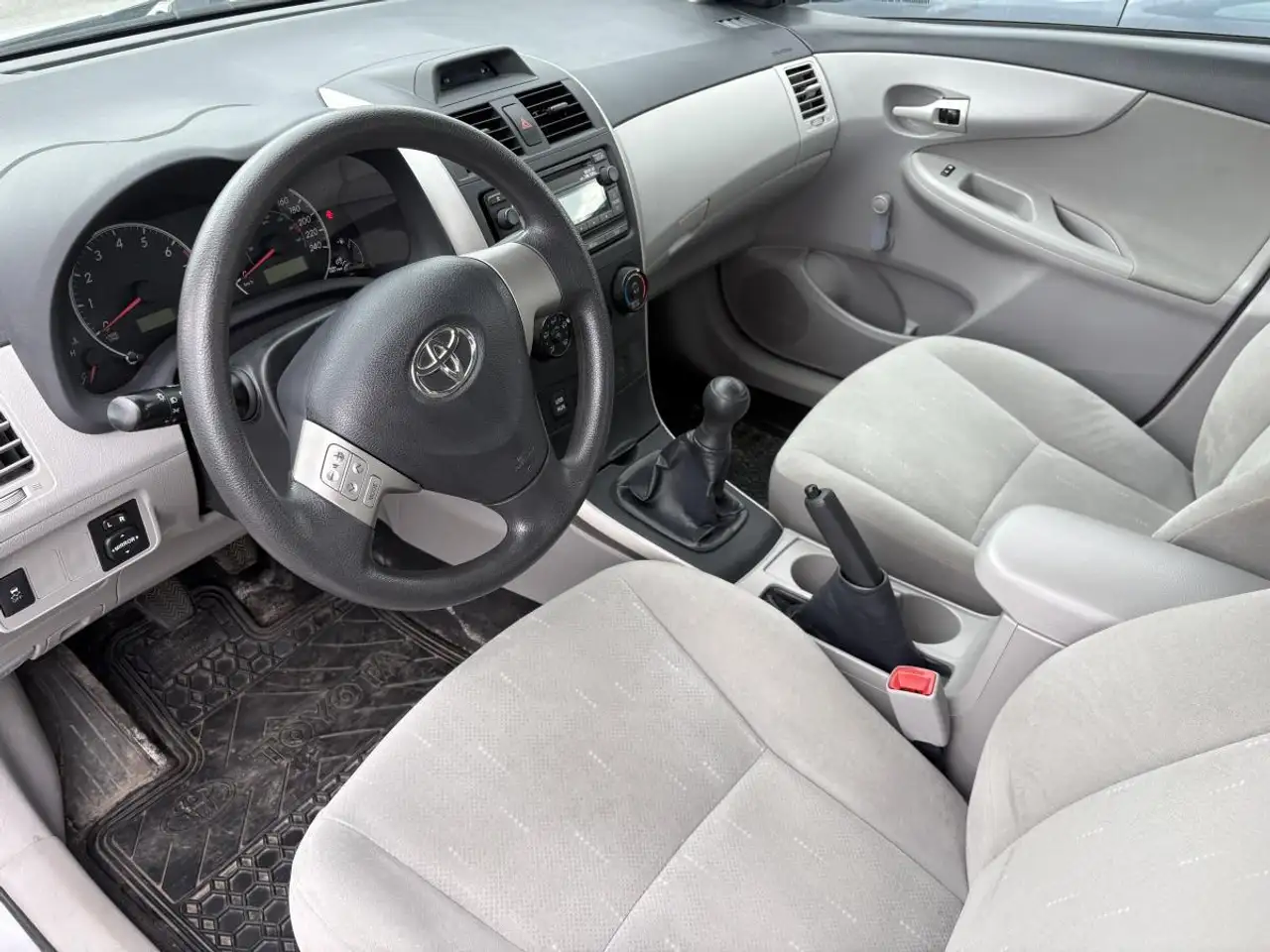 Toyota Corolla снимка Toyota Corolla
