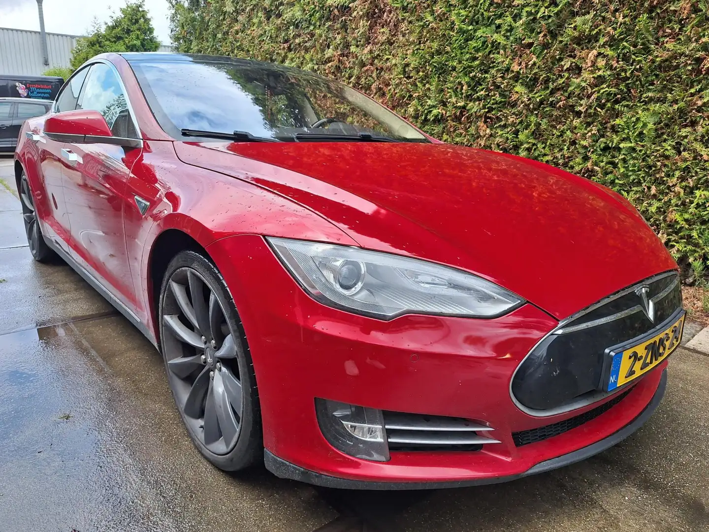 Tesla Model S 85 Base (free supercharging) (accu is 60 procent) Rojo - 2