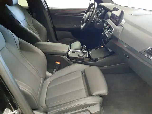 BMW X3 view 8