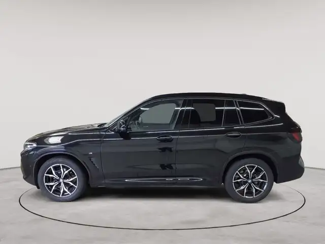 BMW X3 view 6