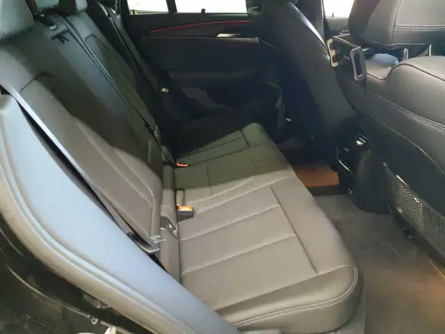 BMW X3 view 14