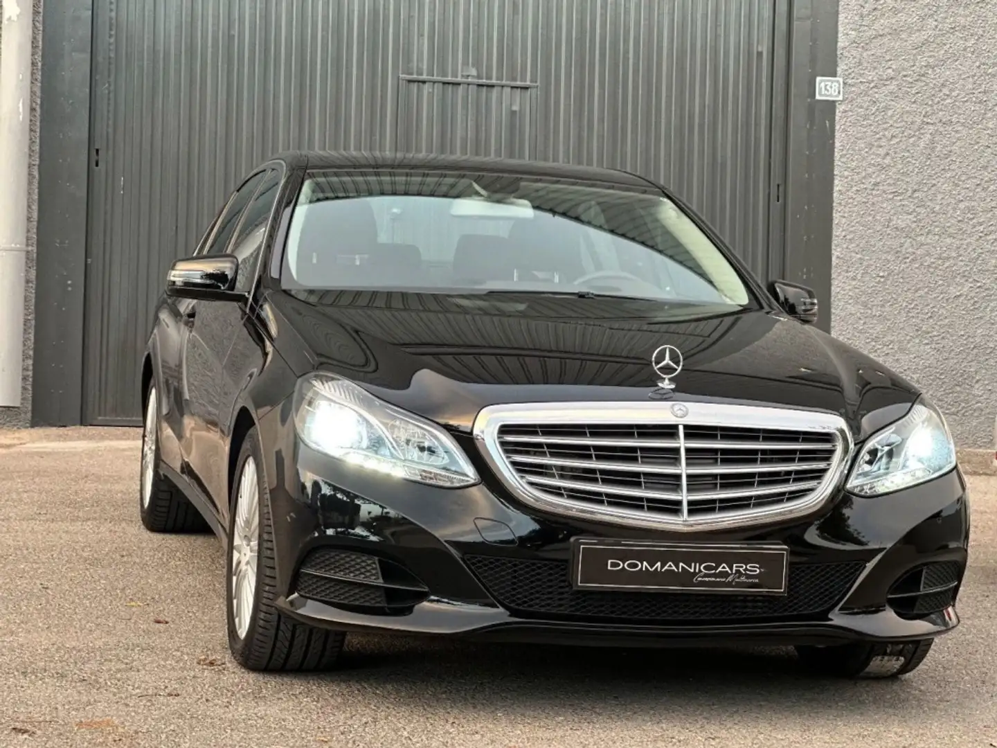 Mercedes-Benz E 350 BT Avantgarde 4M 7G Plus Czarny - 2