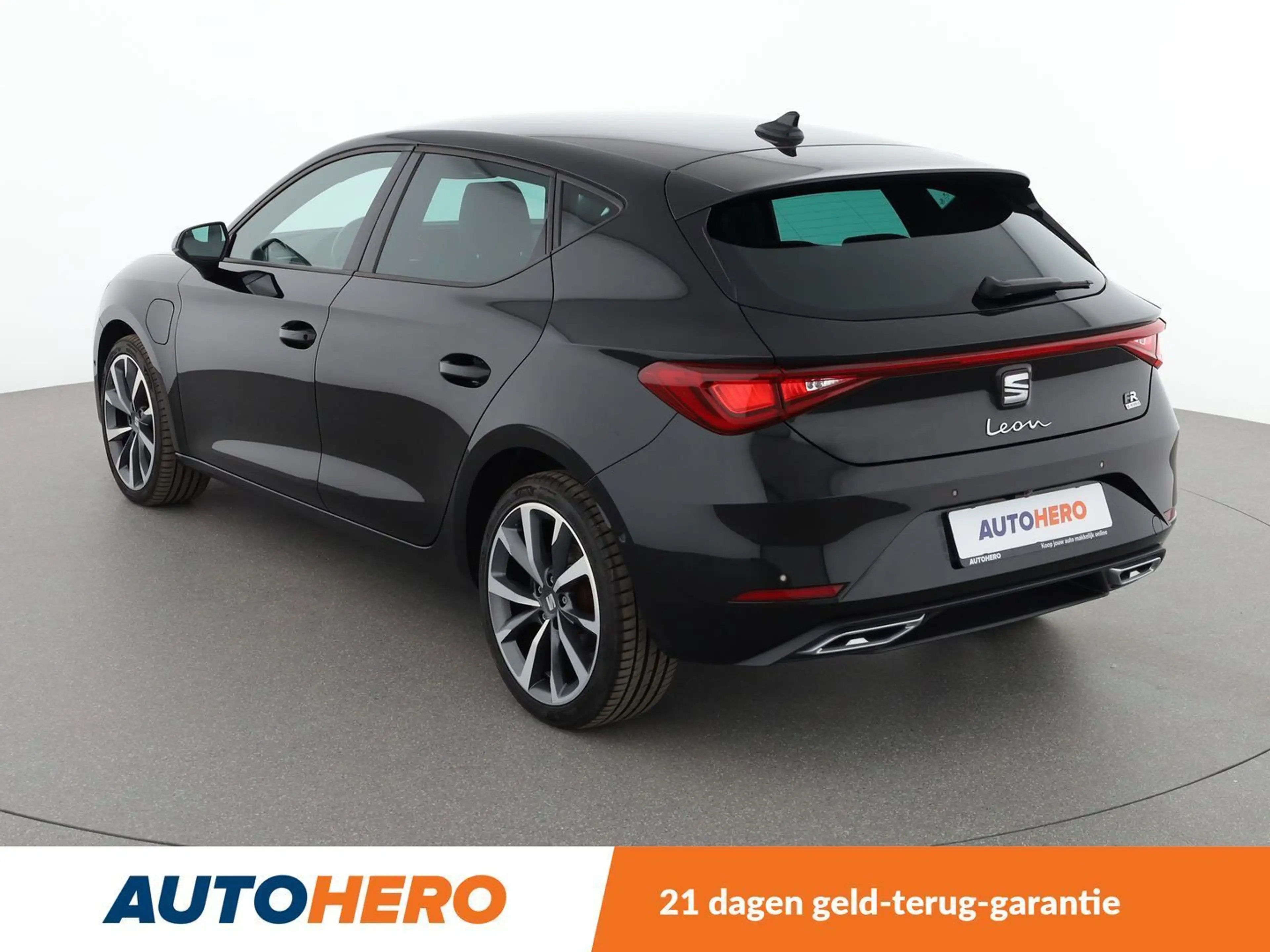 SEAT Leon e-Hybrid 1.4 TSI e-HYBRID FR — photo 4