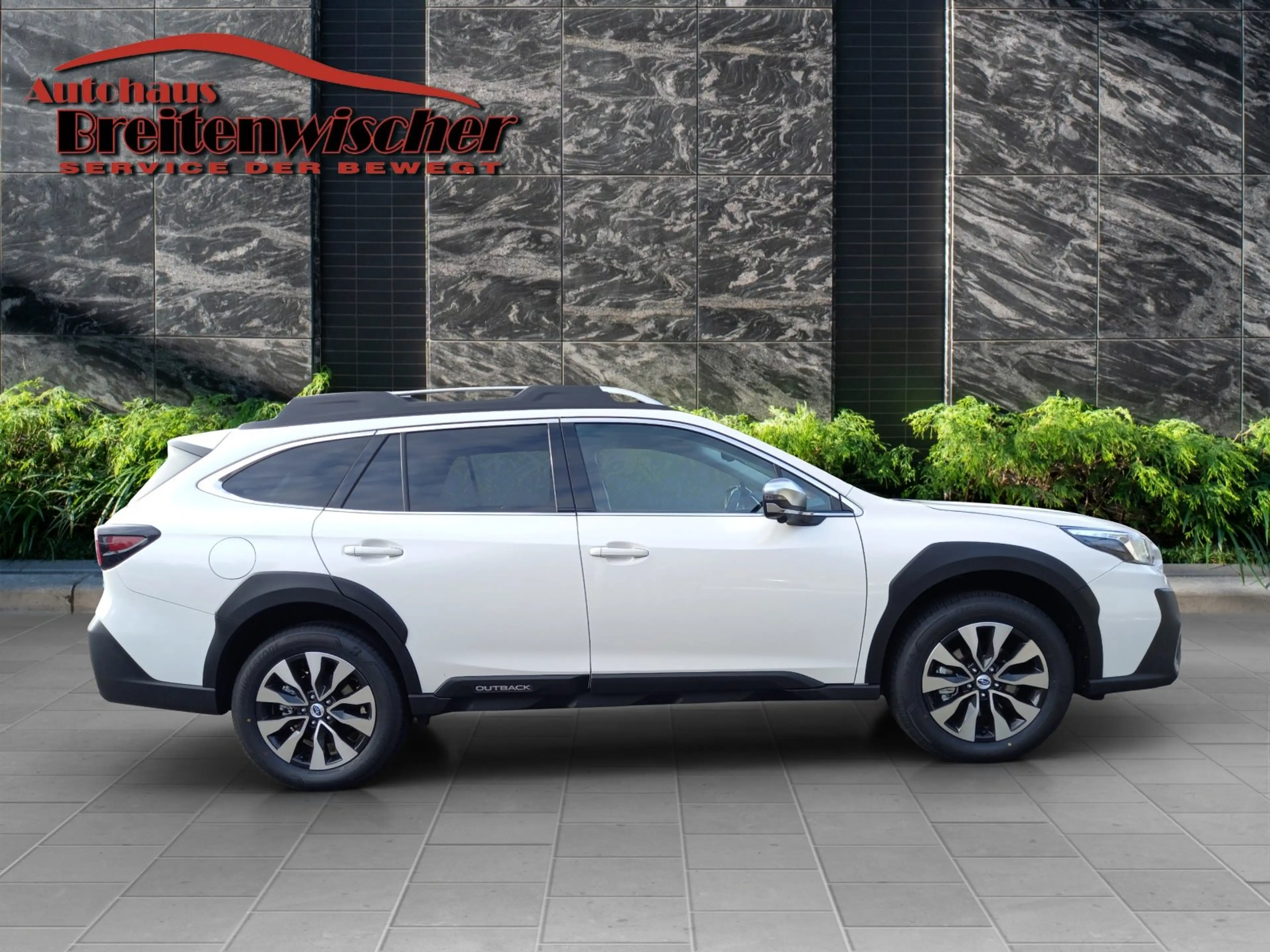 Subaru OUTBACK 2.5i Platinum Lineartronic — photo 3