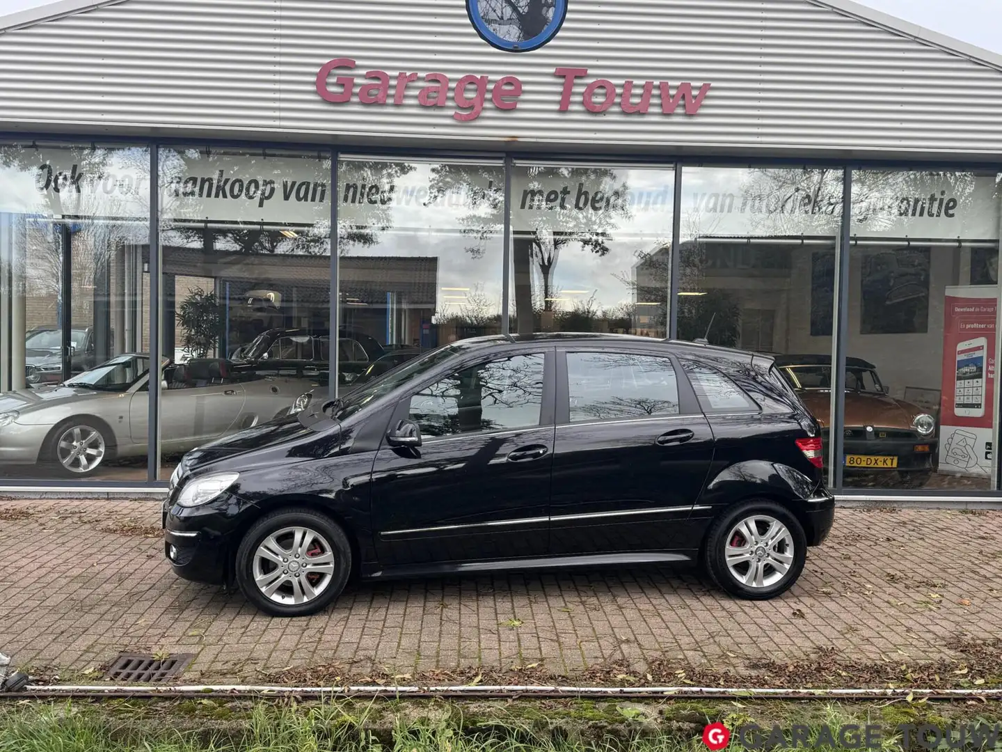 Mercedes-Benz B 180 Business Class Zwart - 2