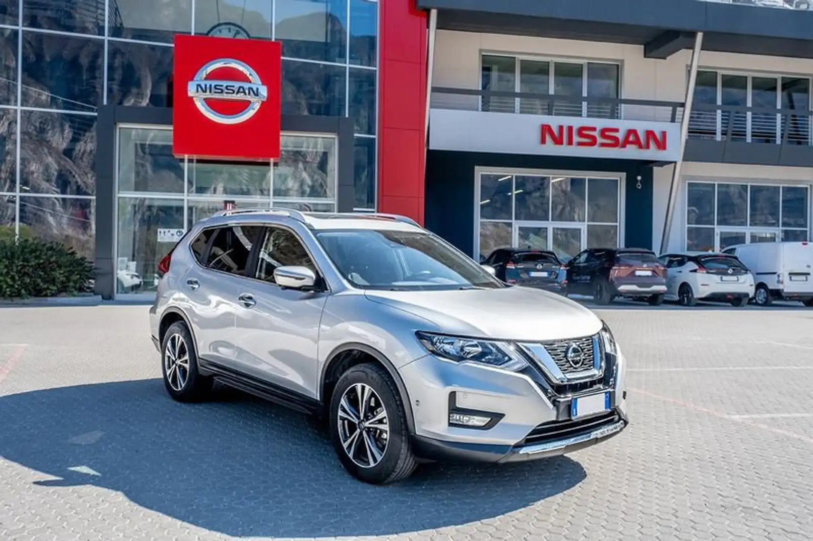 Nissan X-Trail 1.7 dci N-Connecta 2wd 7p.ti my20 2125400 Silber - 1