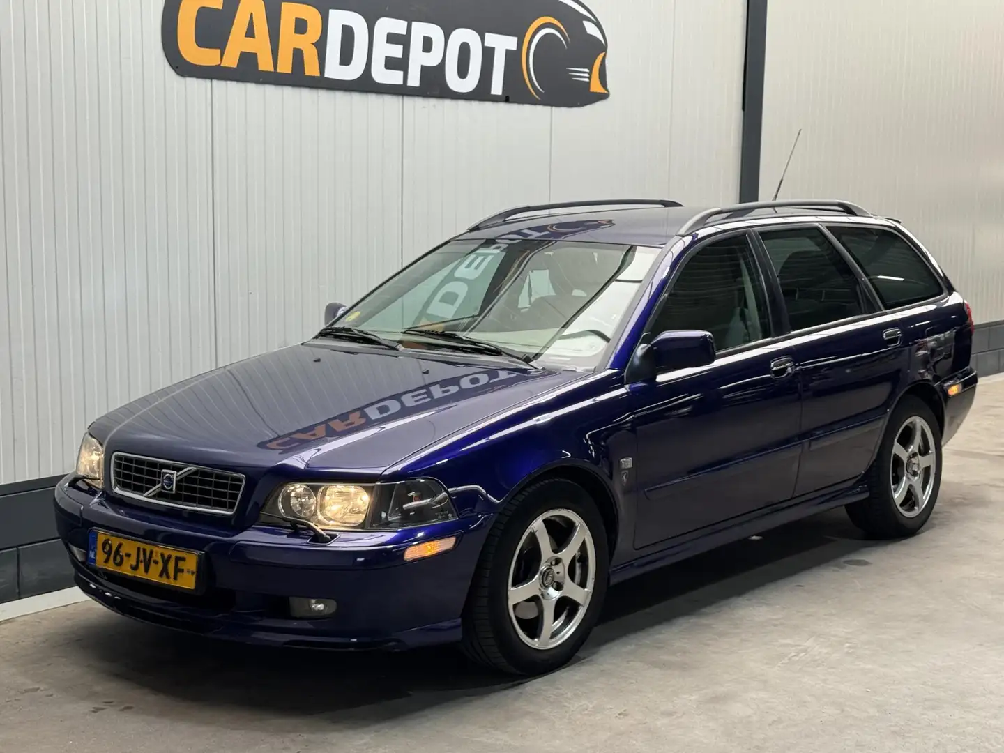 Volvo V40 2.0 Europa Vol jaar Apk Airco Blauw - 1