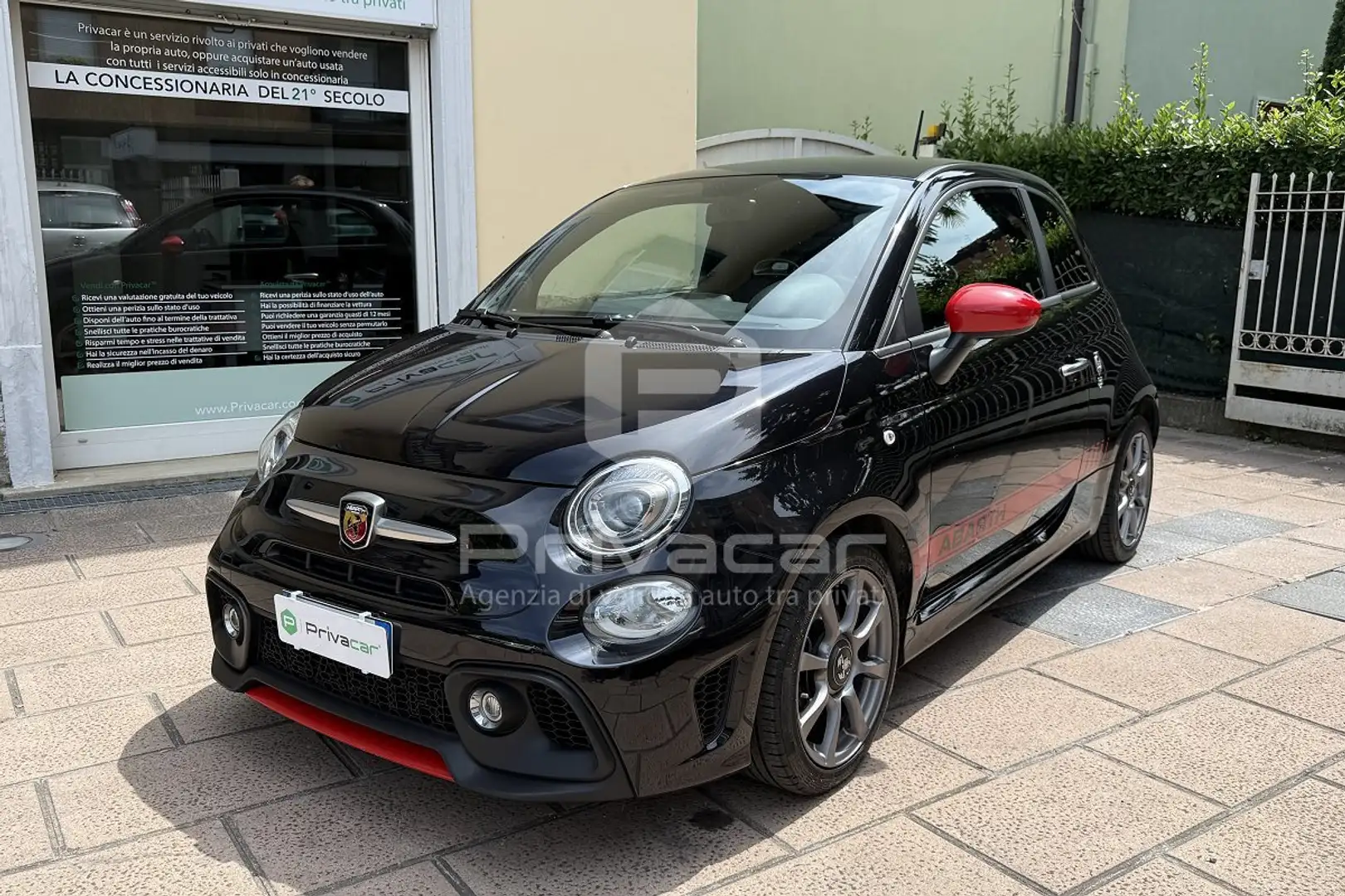 Abarth 595 595 1.4 Turbo T-Jet 145 CV Nero - 1