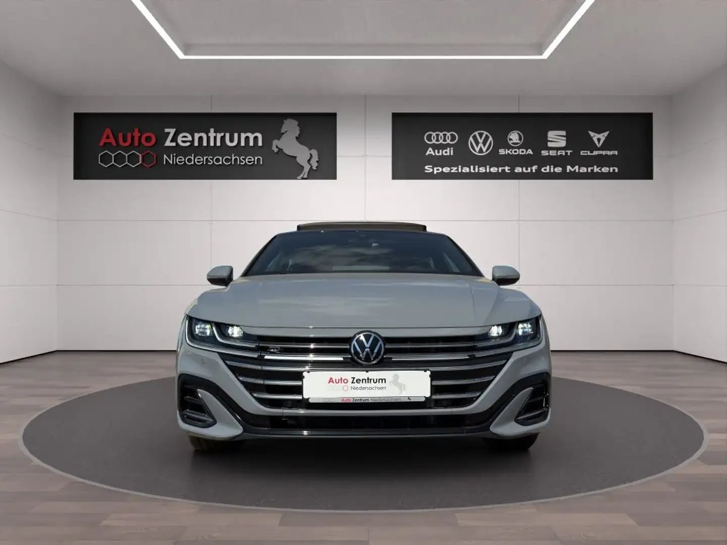 Volkswagen Arteon 2.0 TSI 4M R-Line 20ZOLL Tageszulass. mit 0-KM 36% Gris - 2