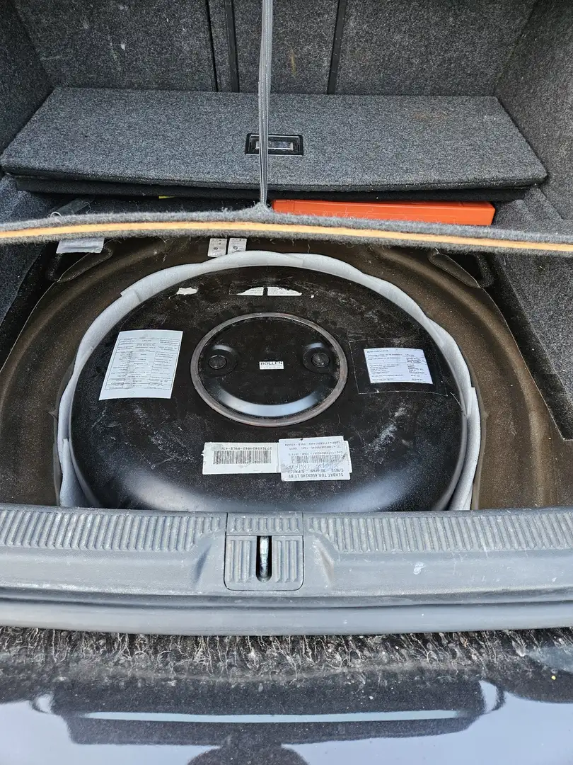 Skoda Octavia Combi 2.0 FSI Automatik Elegance - 1