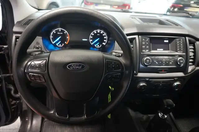 Ford Ranger view 11