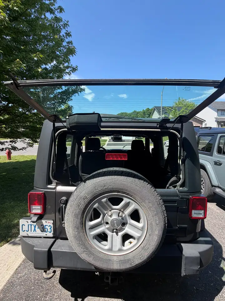 Jeep Wrangler снимка Jeep Wrangler
