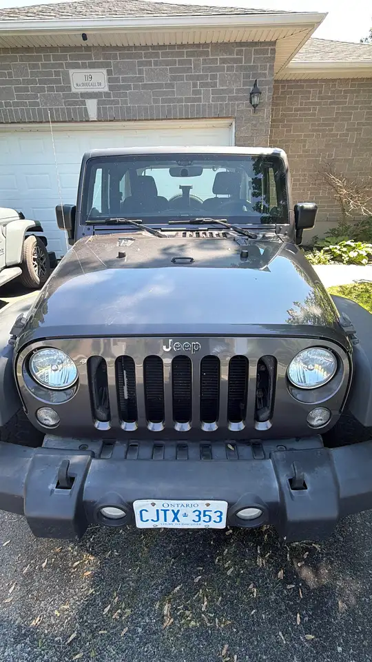 Jeep Wrangler снимка Jeep Wrangler