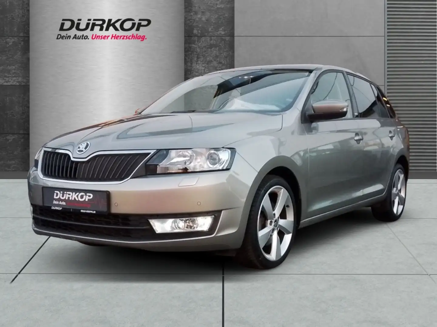 Skoda Rapid/Spaceback Spaceback 1.4 TSI Joy Green tec Panorama Xenon Kli Beige - 1