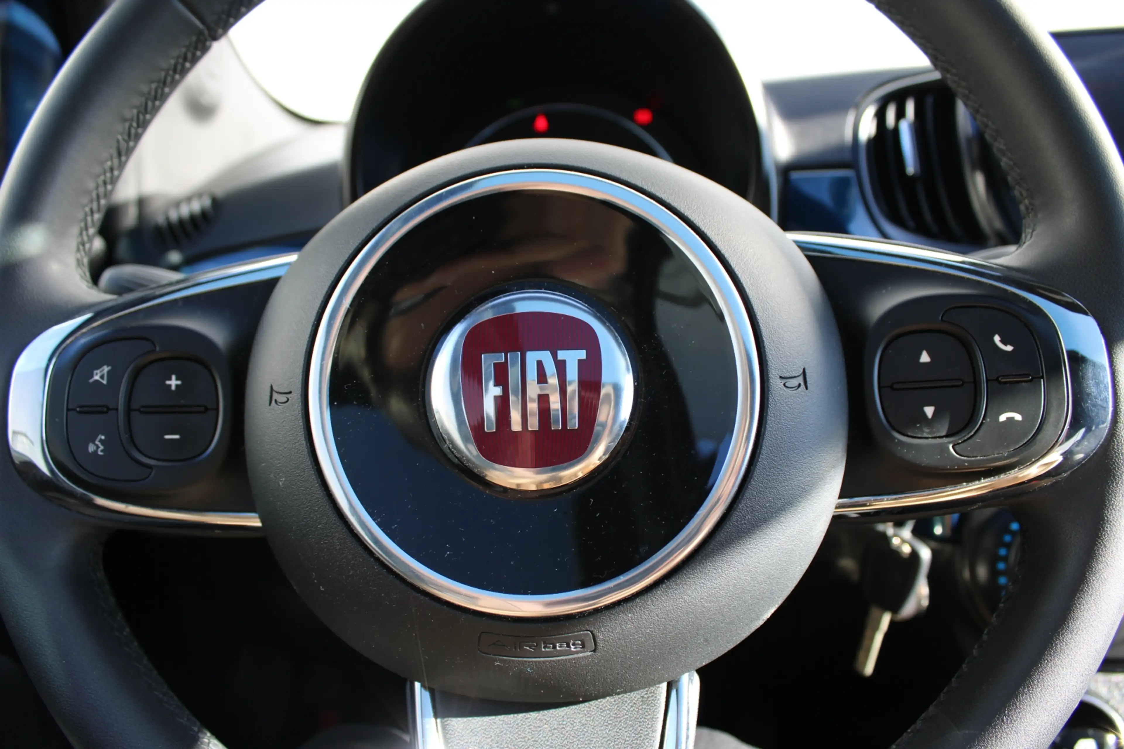 Fiat 500 Abarth 500 HB Dolcevita Hybrid 70PS — photo 4