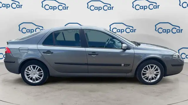 Renault Laguna view 4
