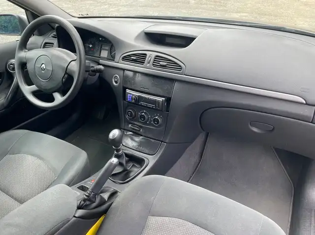 Renault Laguna view 10