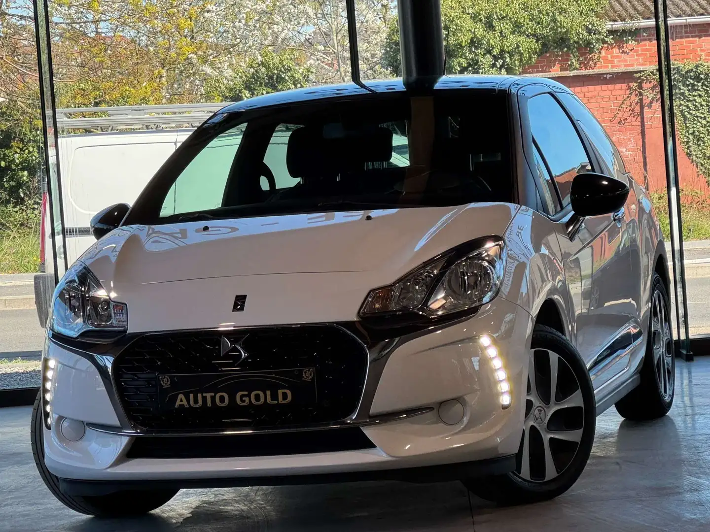 Citroen DS3 1.2i/PACKSPORT/FACELIFT/ETAT SHOW-ROOM/1PROP CARNE Blanc - 1