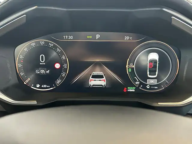 Lynk & Co 01 view 22