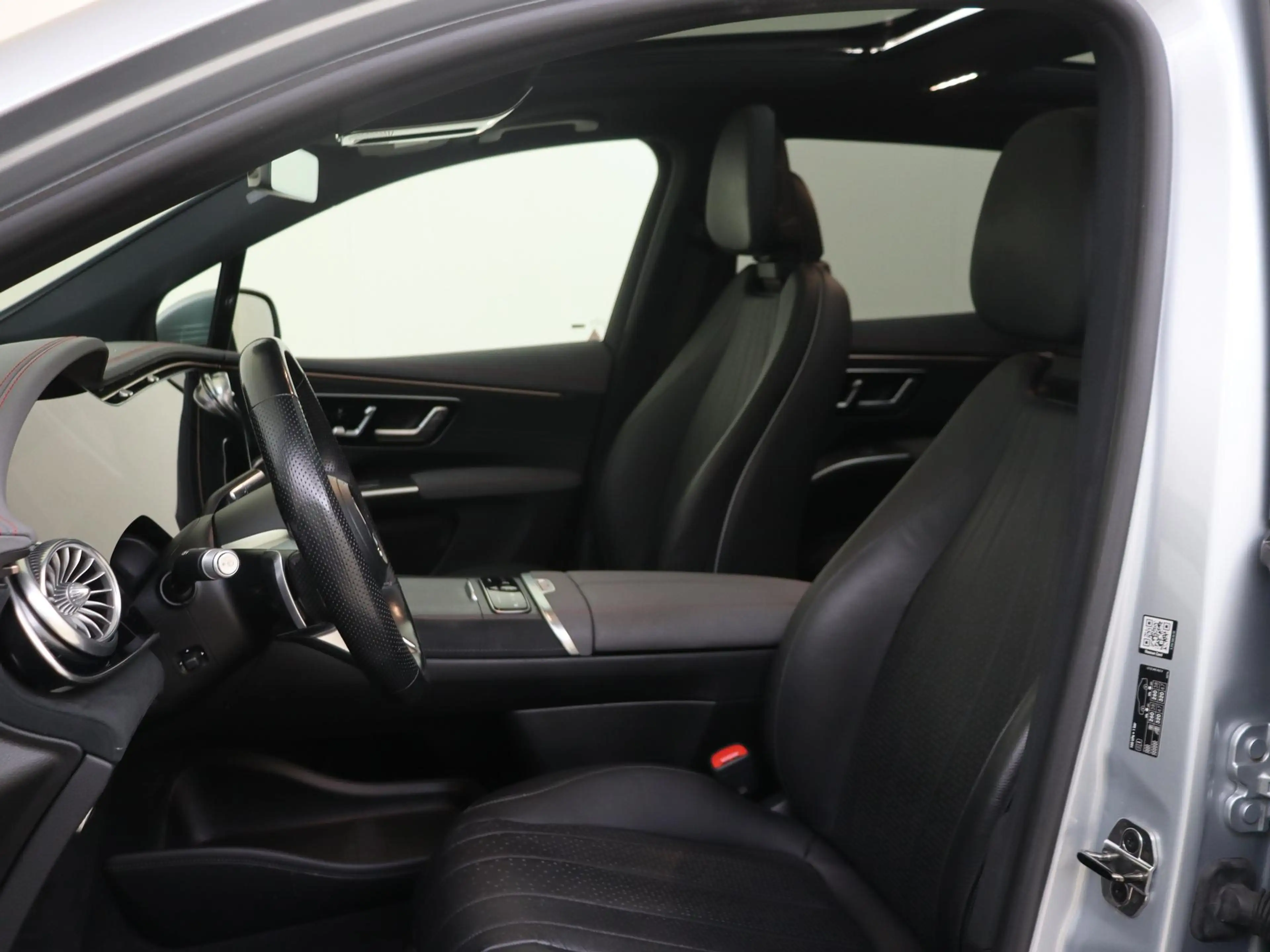 Mercedes-Benz EQS SUV 450 4MATIC AMG Line 7p 118 kWh Panoramadak / Lucht — photo 11