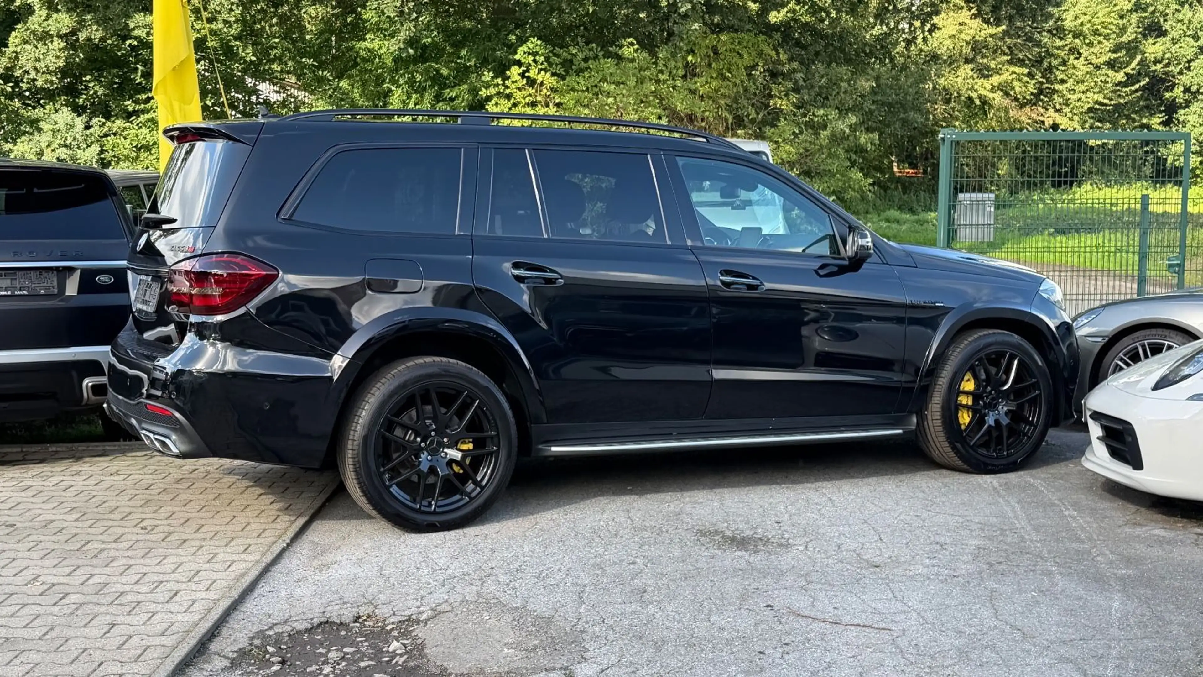 Mercedes-Benz GLS 63 AMG AMG #Pan#360#DISTR#H&K#CARBON#Distr#4SHZ — photo 5