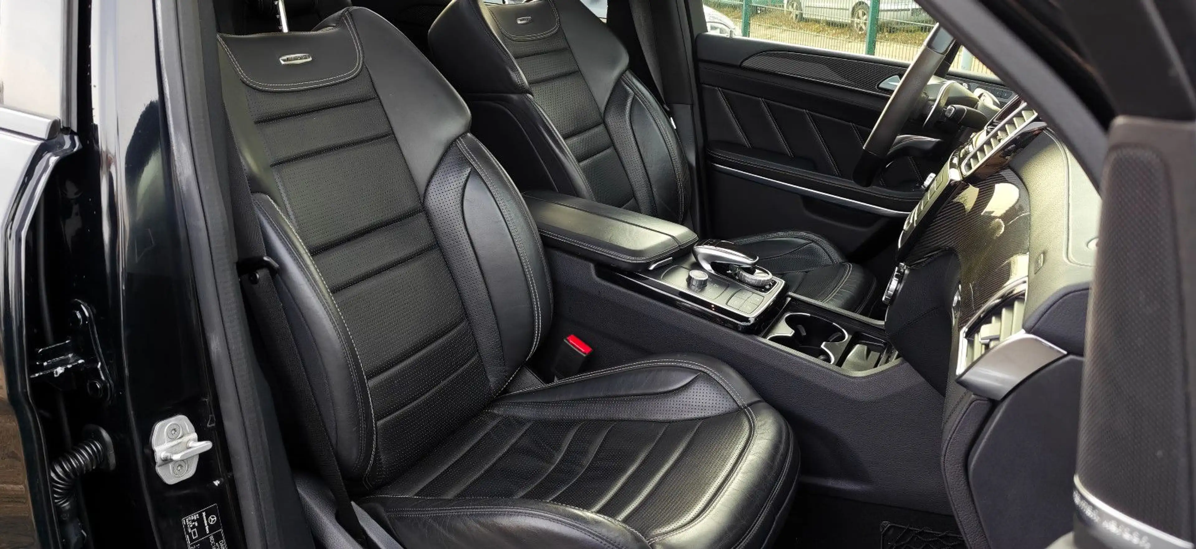 Mercedes-Benz GLS 63 AMG AMG #Pan#360#DISTR#H&K#CARBON#Distr#4SHZ — photo 11