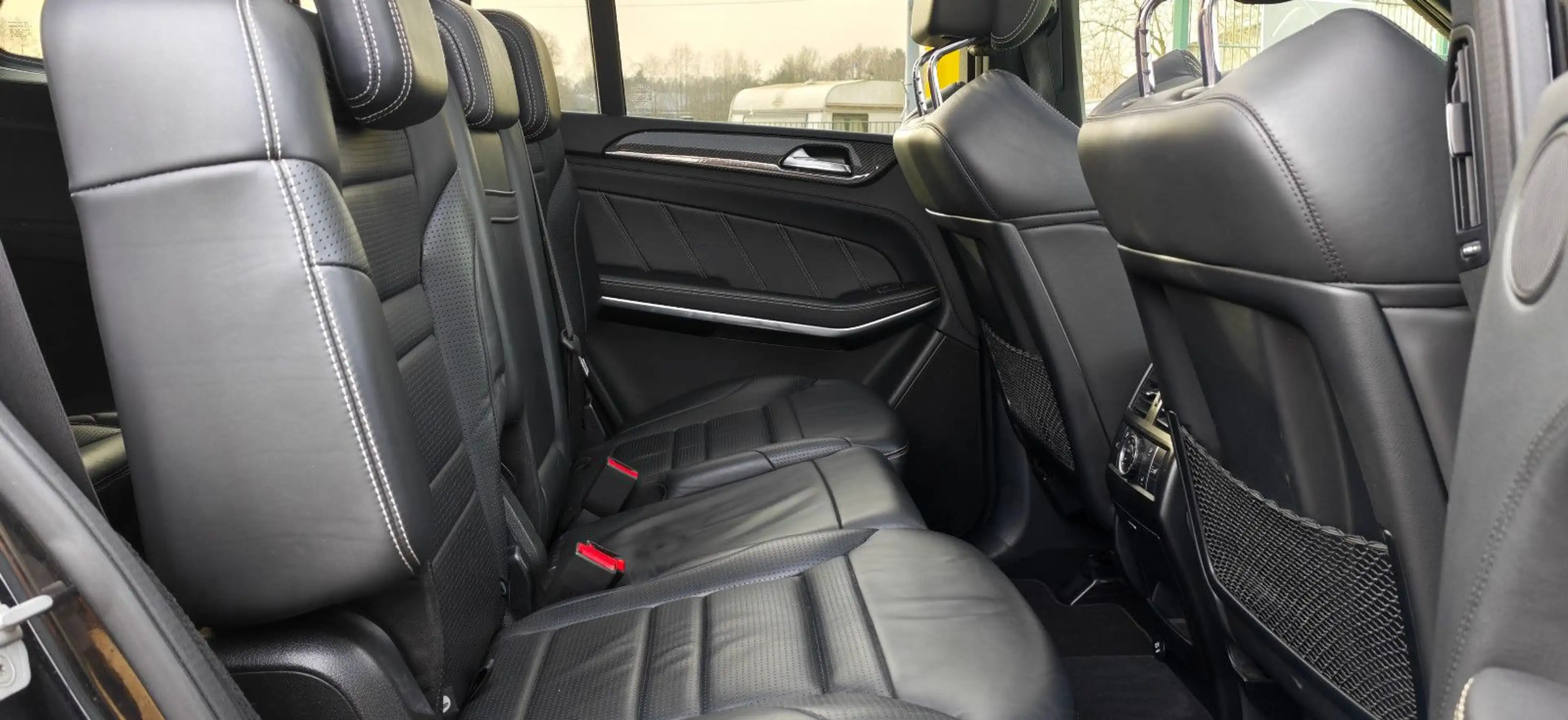 Mercedes-Benz GLS 63 AMG AMG #Pan#360#DISTR#H&K#CARBON#Distr#4SHZ — photo 14