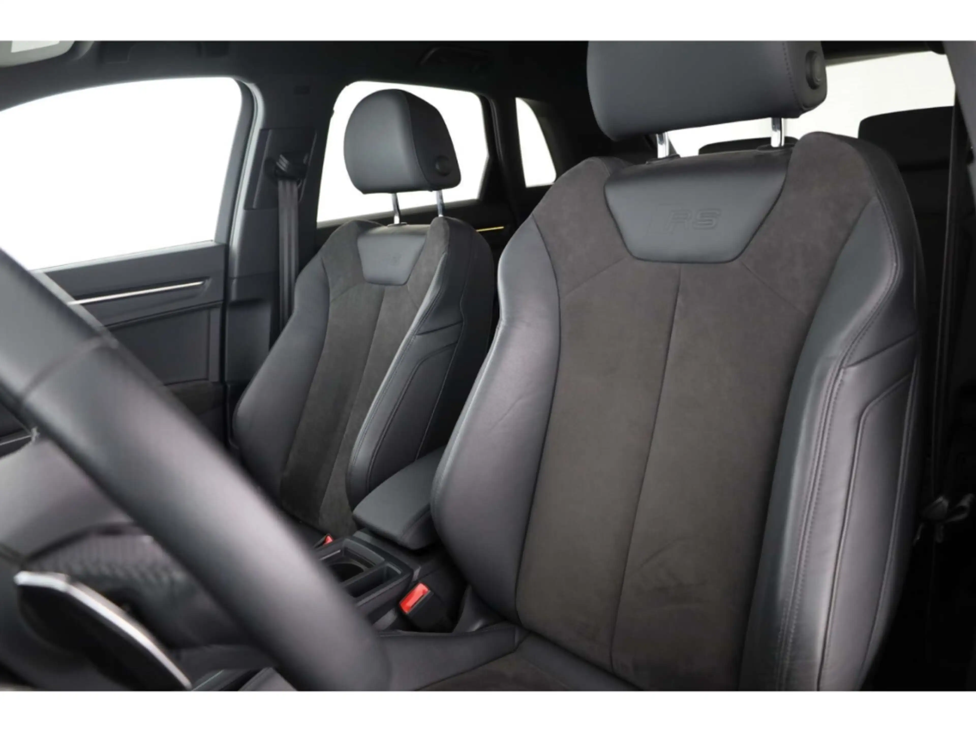 Audi RS Q3 TFSI quattro 280kmh/Matrix/21''/Leder/Sonos — photo 10