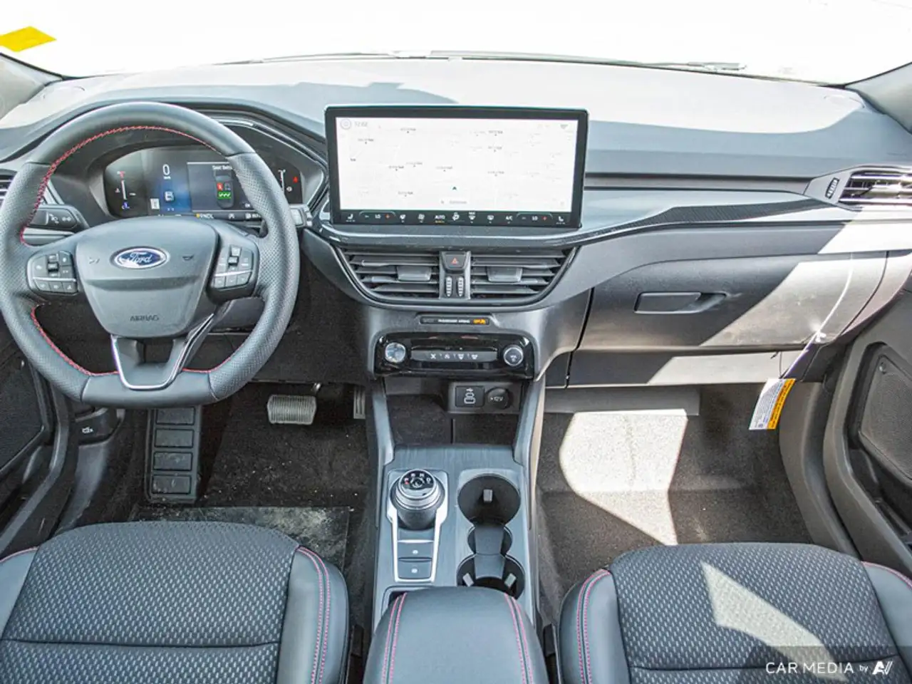 Ford Escape снимка Ford Escape