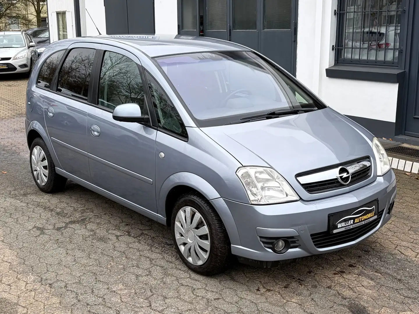 Opel Meriva 1.6 UNFALLFREI / 2. HAND Silber - 1