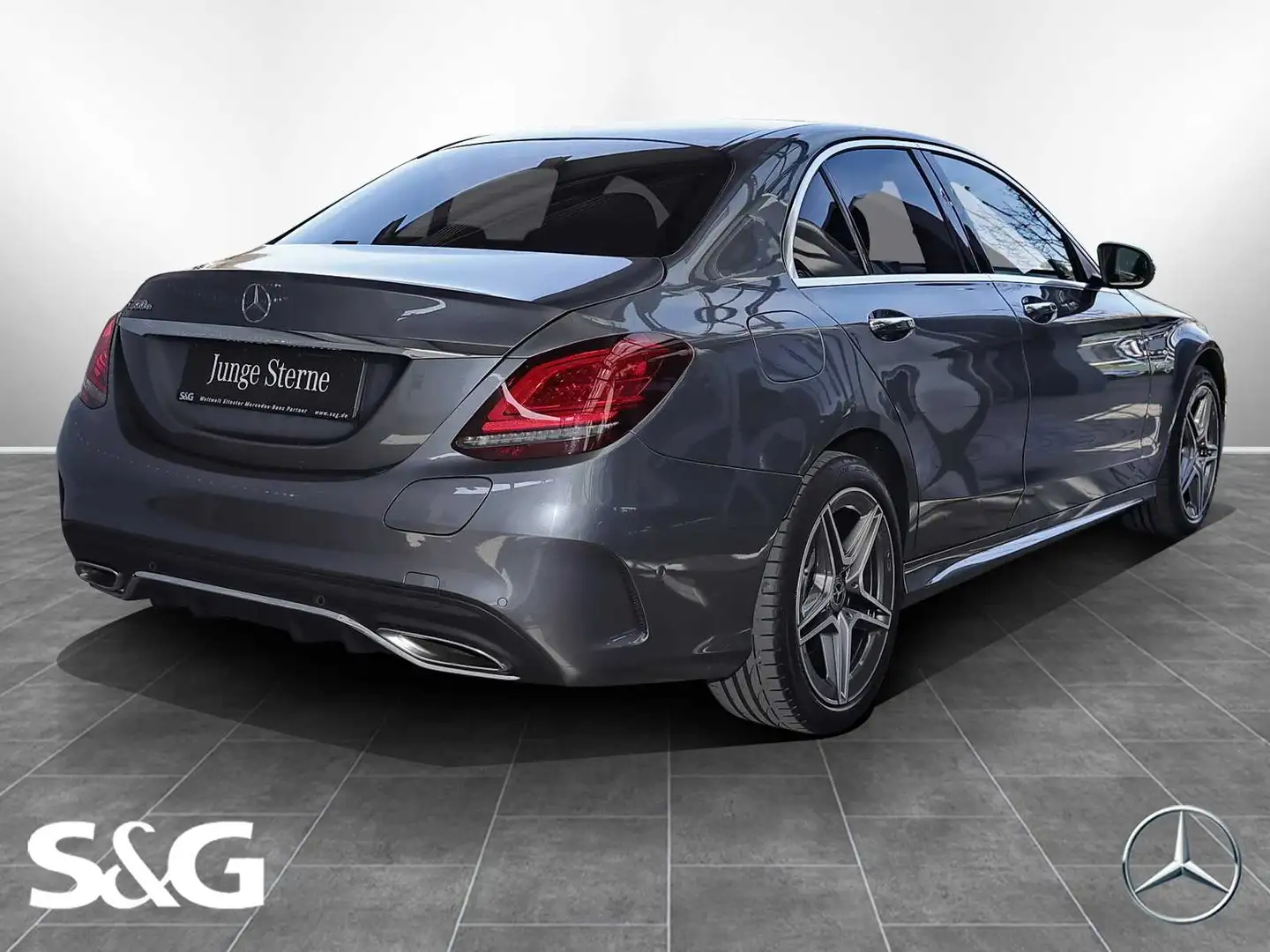 Mercedes-Benz C 300 e AMG PANORAMA+BURMESTER+KEYLESS+CARPLAY Grau - 2