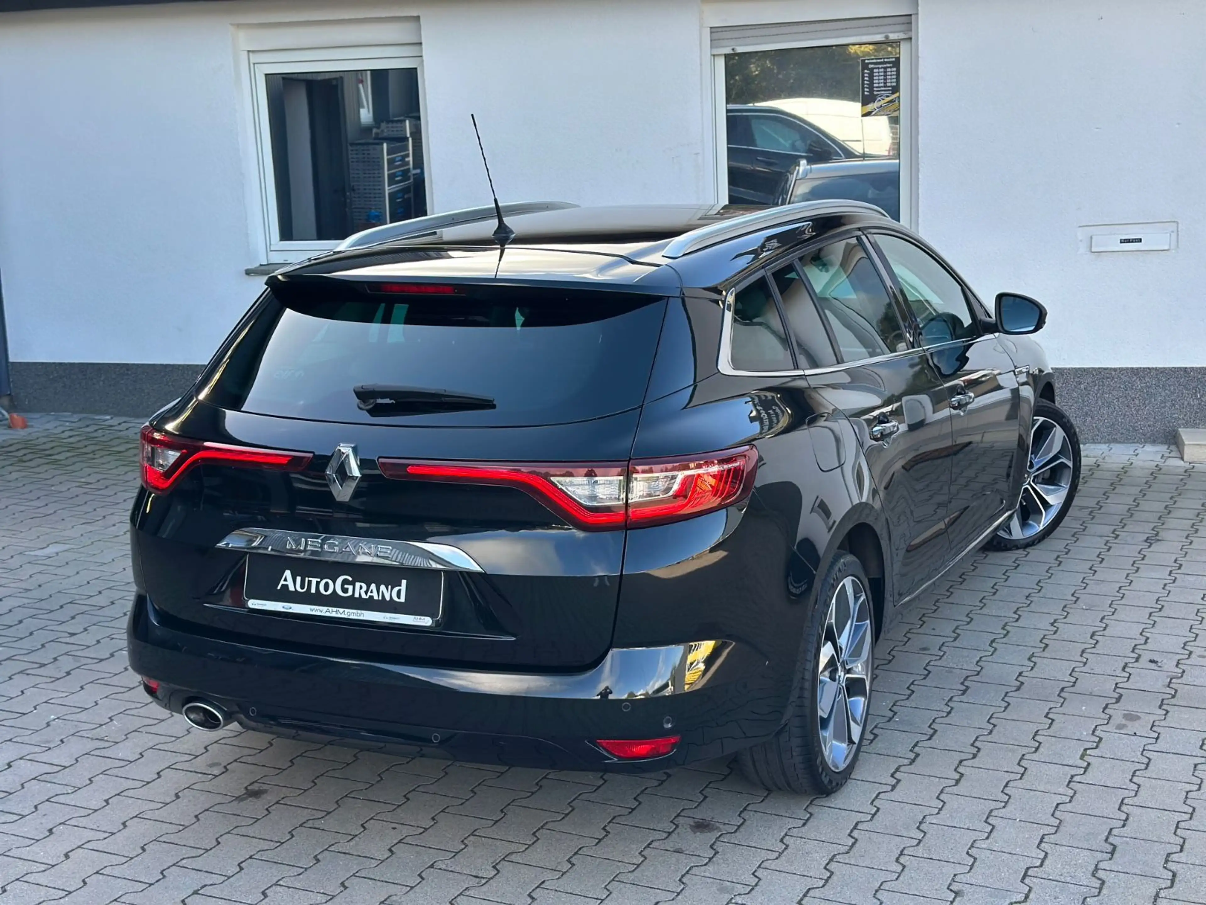 Renault Megane IV Grandtour BOSE-Edition*1HAND*LED*Assis — photo 9