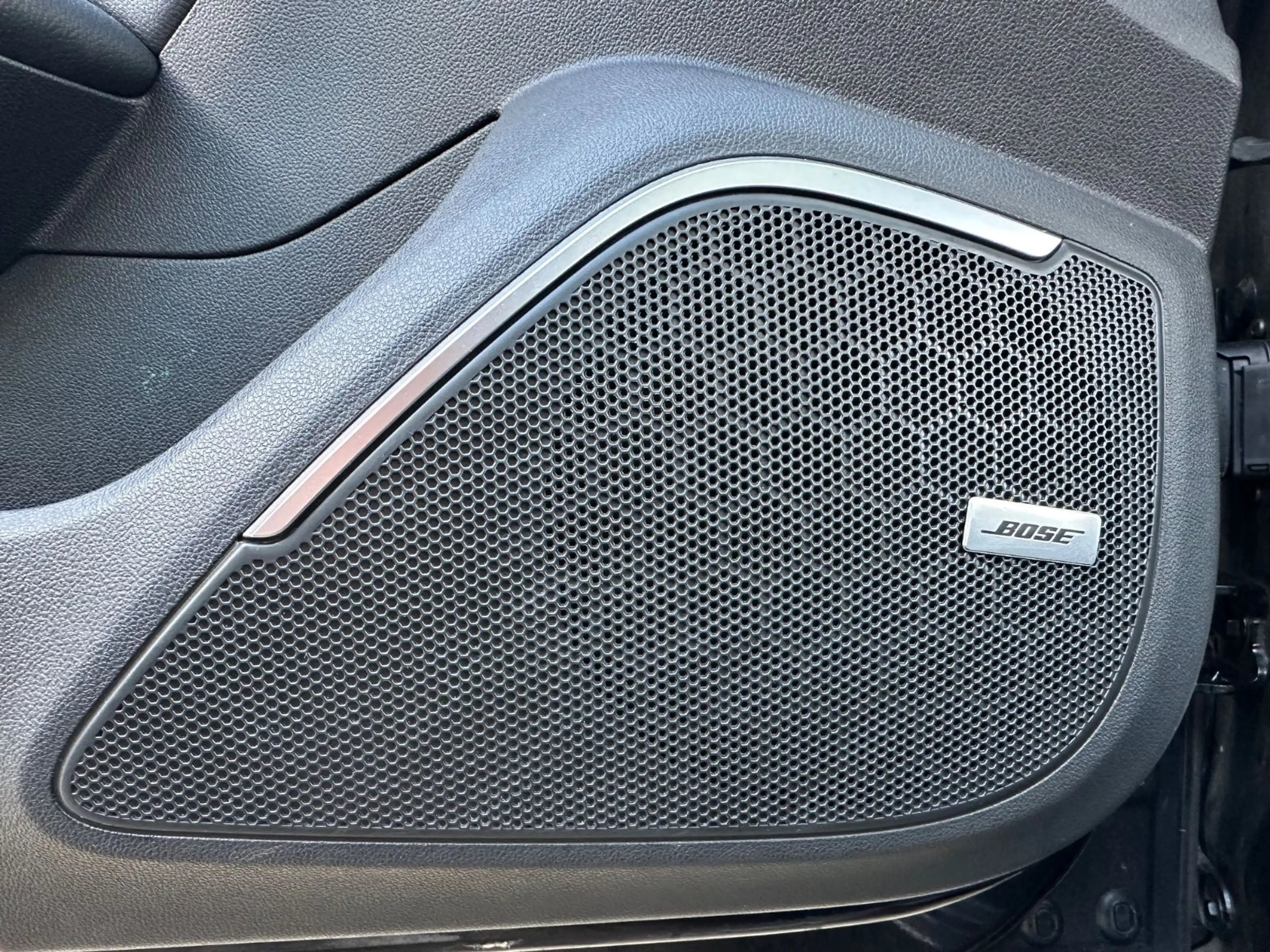 Renault Megane IV Grandtour BOSE-Edition*1HAND*LED*Assis — photo 11
