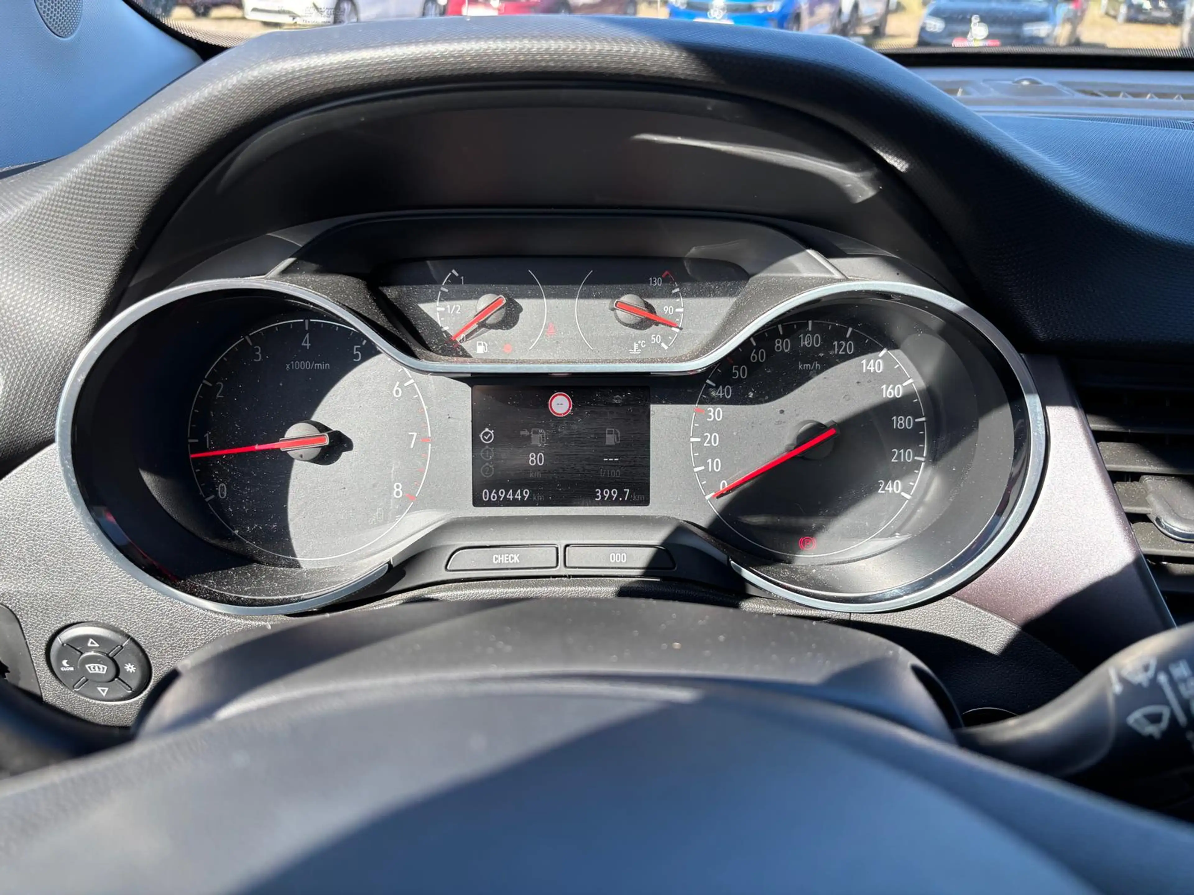 Opel Crossland Ultimate — photo 13