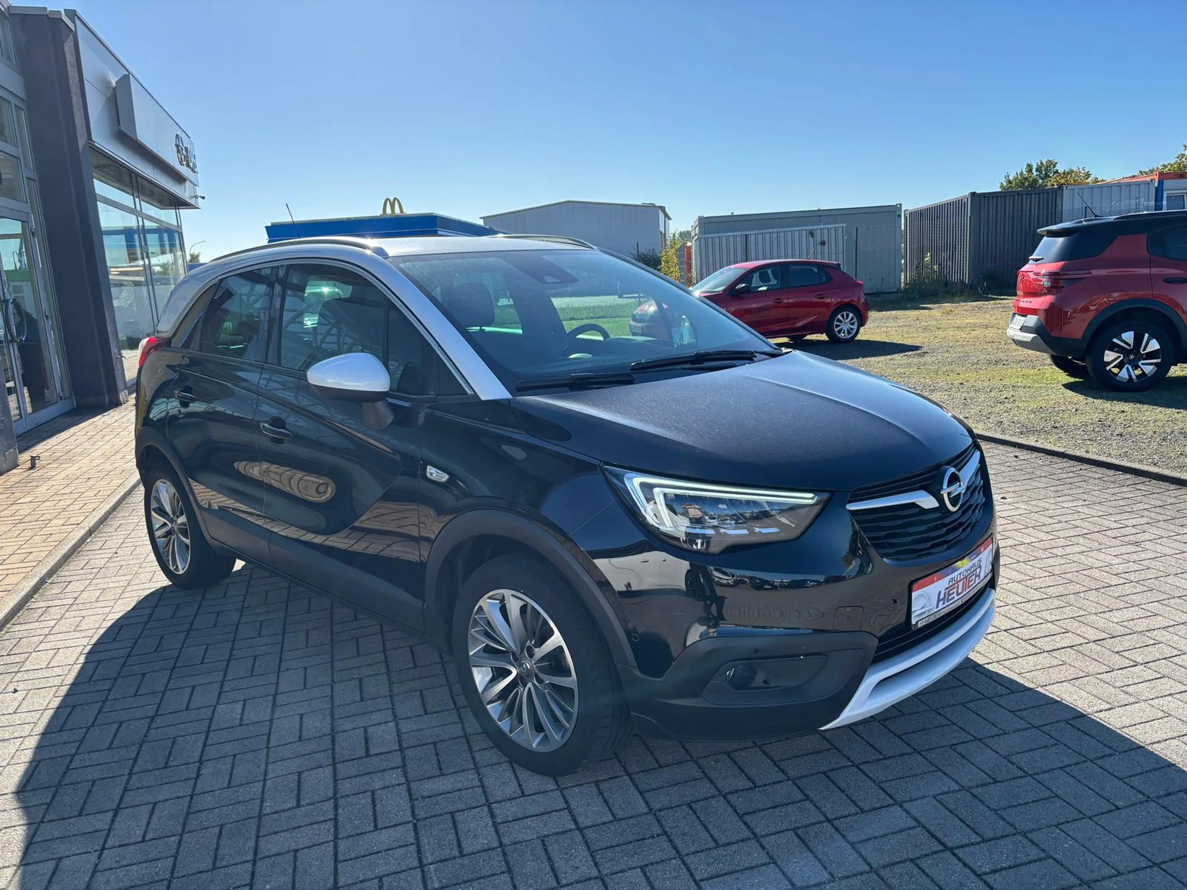 Opel Crossland Ultimate — photo 3
