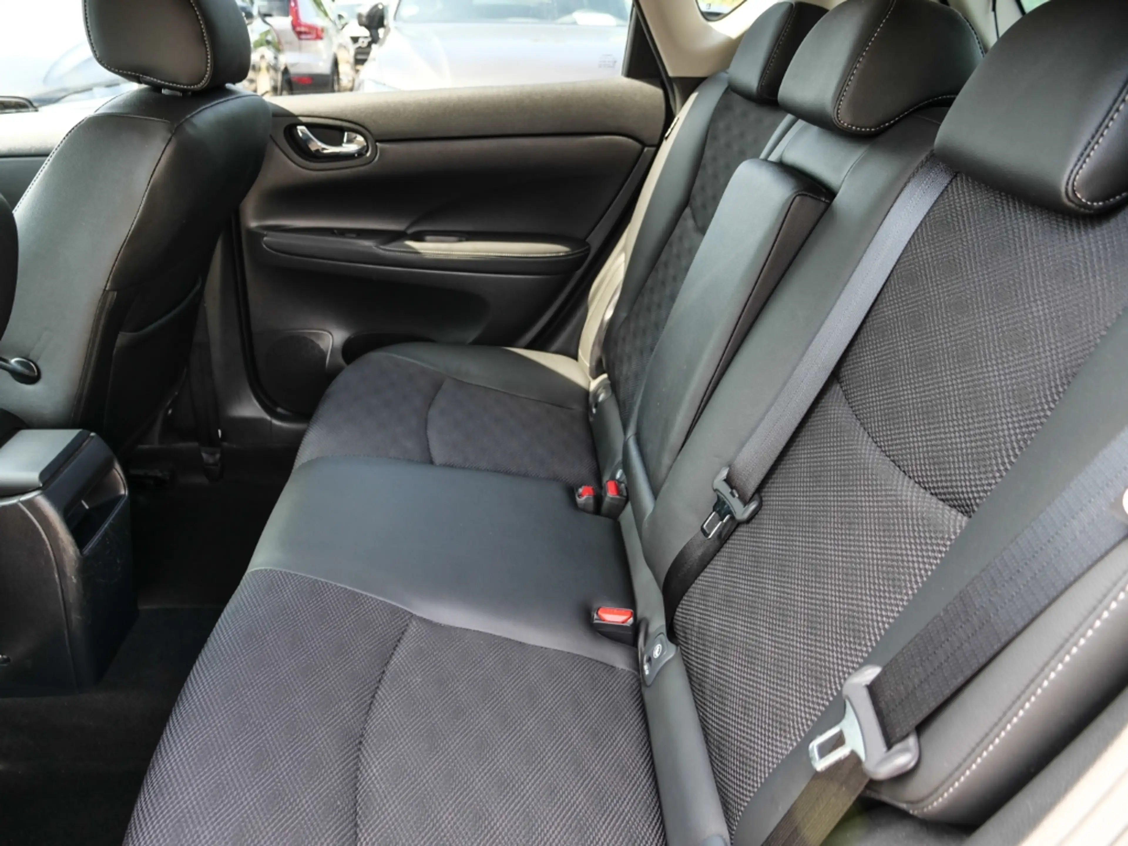 Nissan Pulsar N-Connecta Navi 360 Kamera Mehrzonenklima DAB SHZ — photo 8