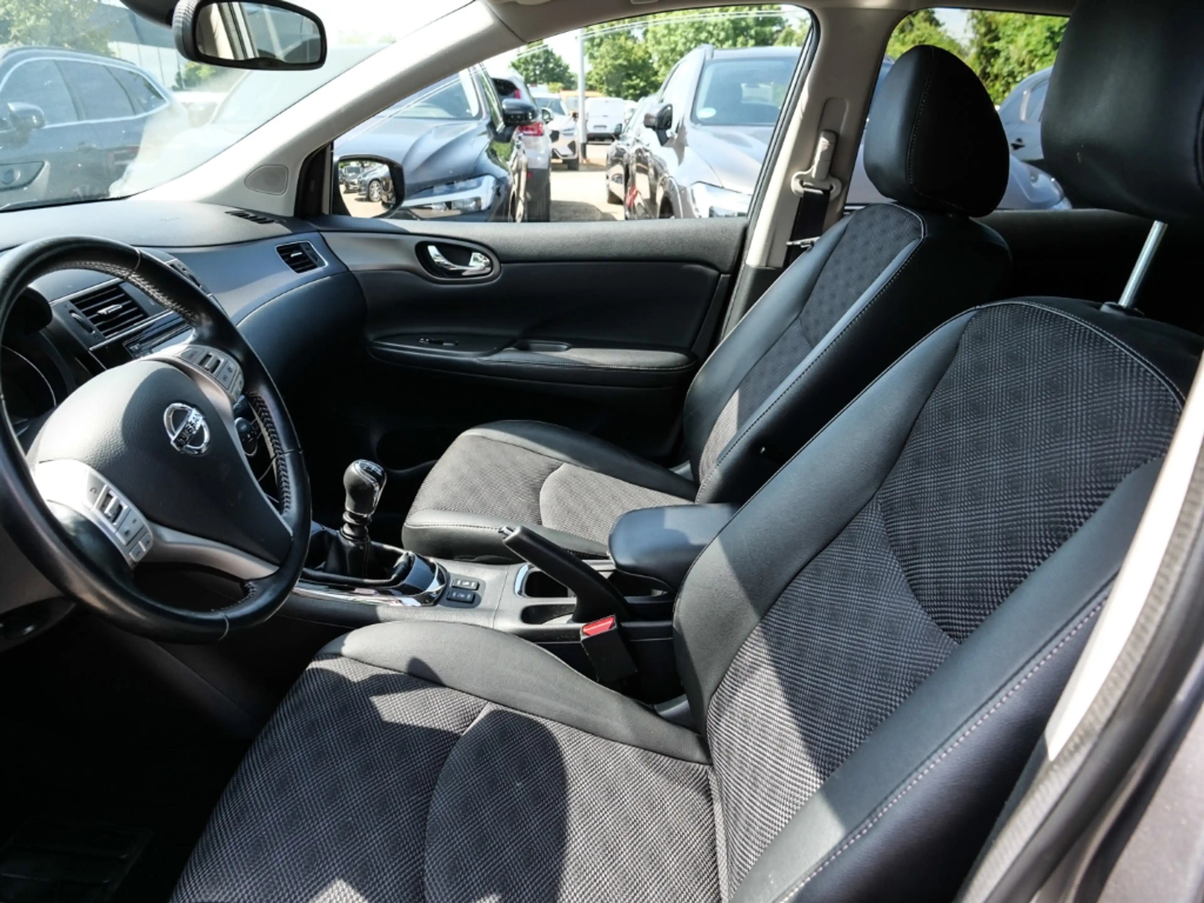 Nissan Pulsar N-Connecta Navi 360 Kamera Mehrzonenklima DAB SHZ — photo 6