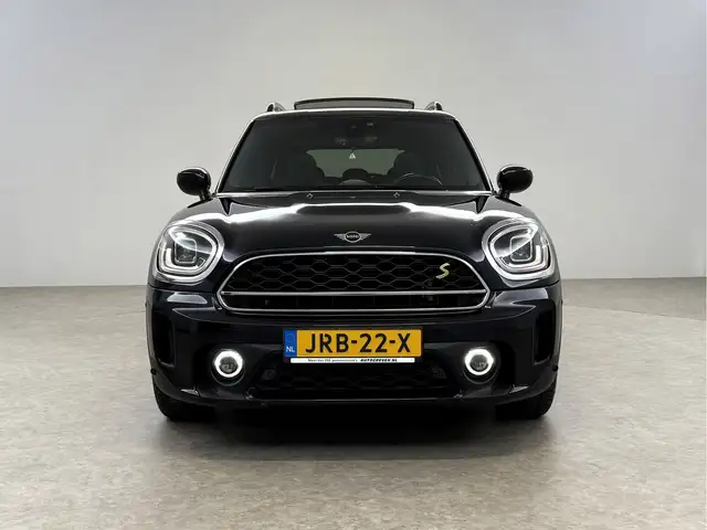 Mini Countryman view 9