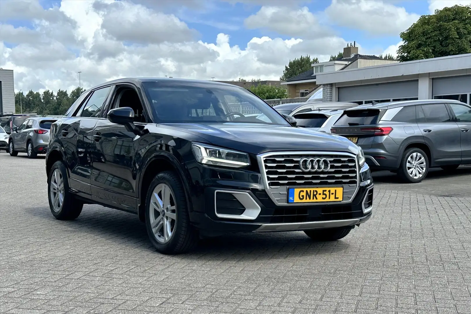 Audi Q2 30 TFSI 116pk S tronic Sport Schwarz - 2