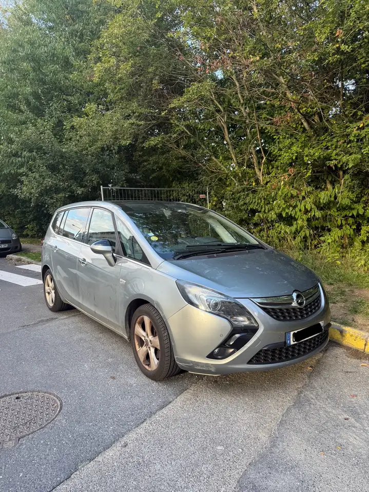 Opel Zafira Tourer 2.0 CDTI 130 ch Cosmo Pack