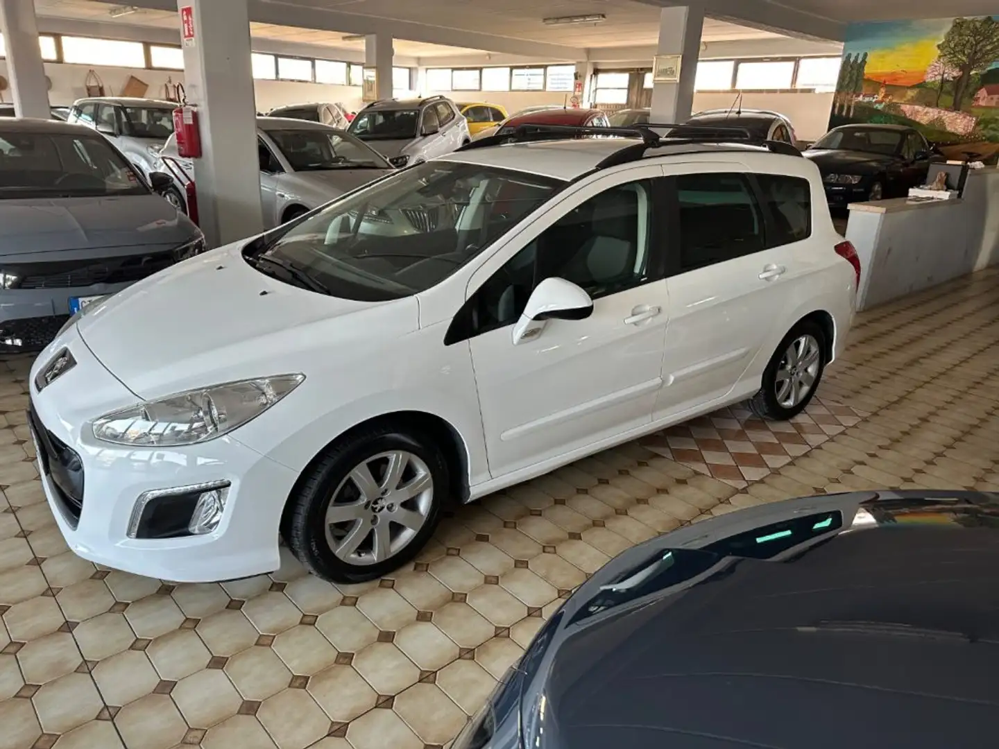 Peugeot 308 1.6 8V e-HDi 112CV Stop&Start SW Drive-s Blanc - 1
