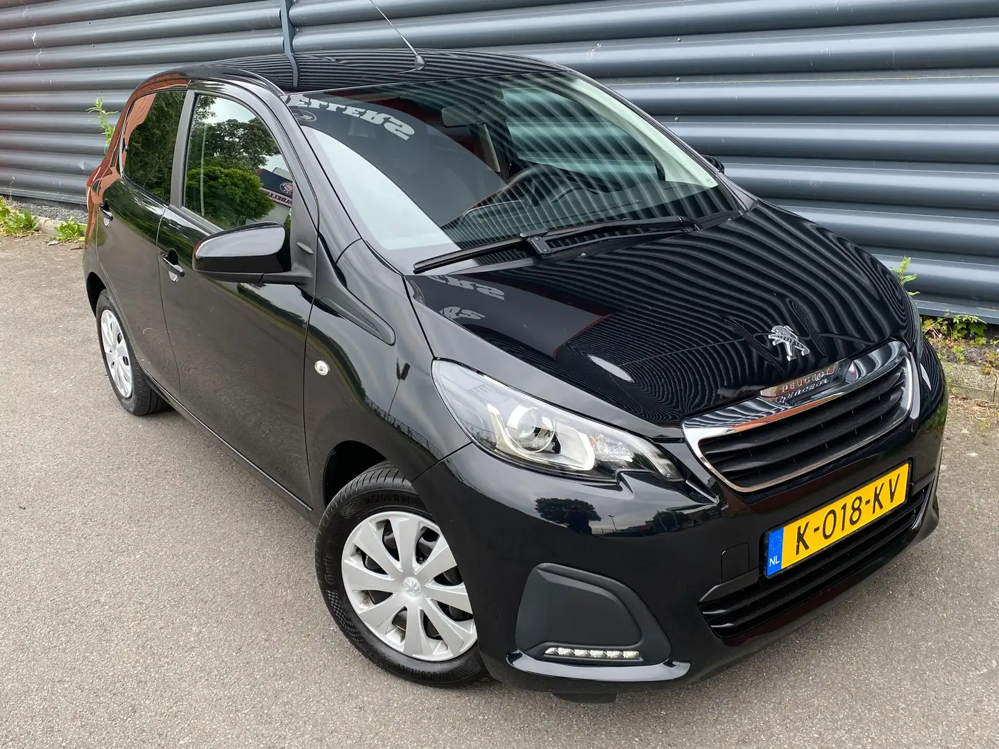Peugeot 108 108 1.0 e-VTi Active Zwart - 1