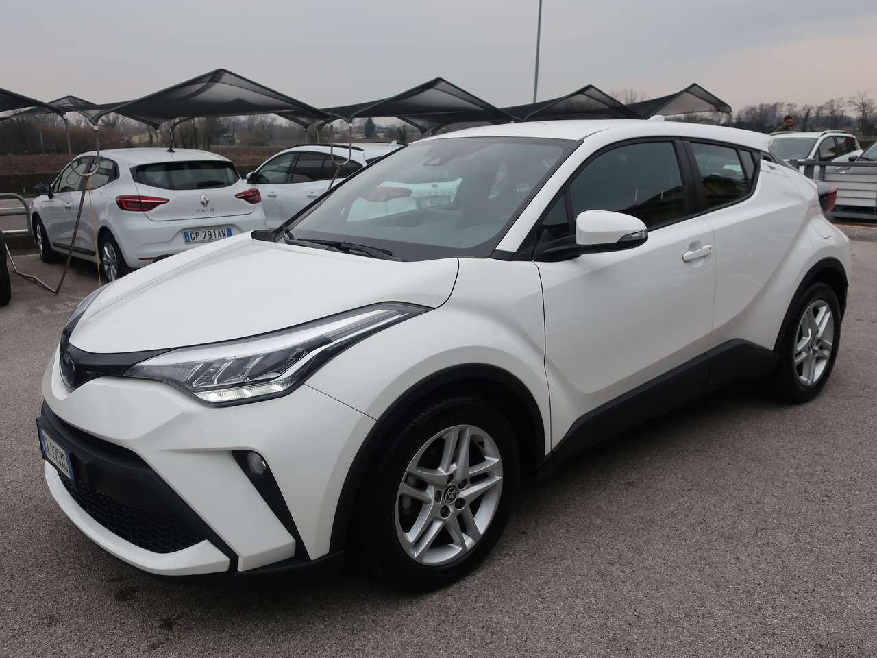 Toyota C-HR C-HR I 2020 1.8h Business e-cvt - Prezzo vero