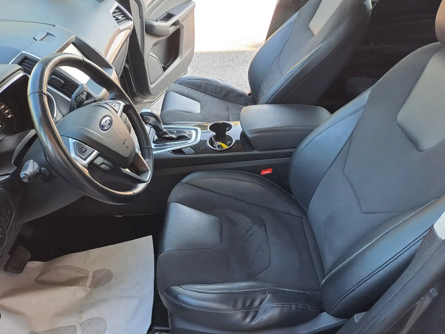 Ford Galaxy 2.0 TDCi 180CV Start&Stop Powershift Titanium Grigio - 2