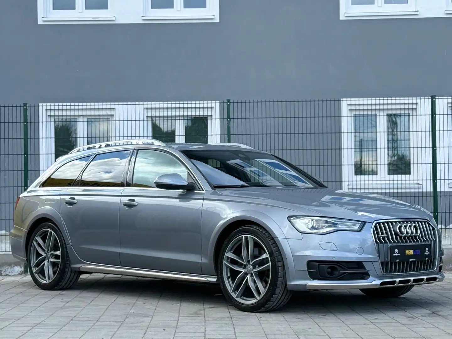 Audi A6 allroad quattro 3.0 TDI/AHK/4Z-K/KAM/ACC/XEN Šedá - 2
