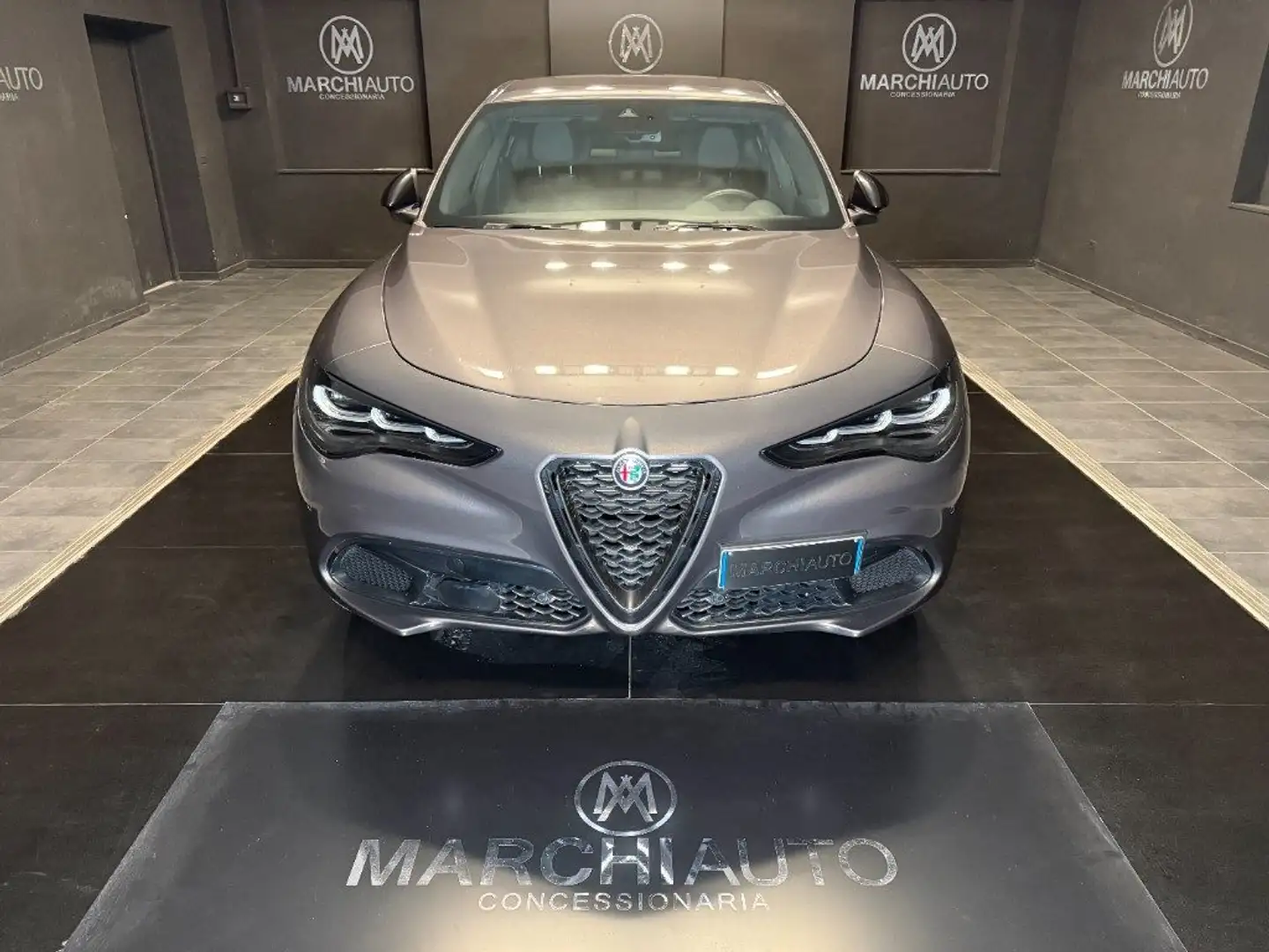 Alfa Romeo Stelvio 2.2 Turbodiesel 210 CV AT8 Q4 Veloce Gris - 2