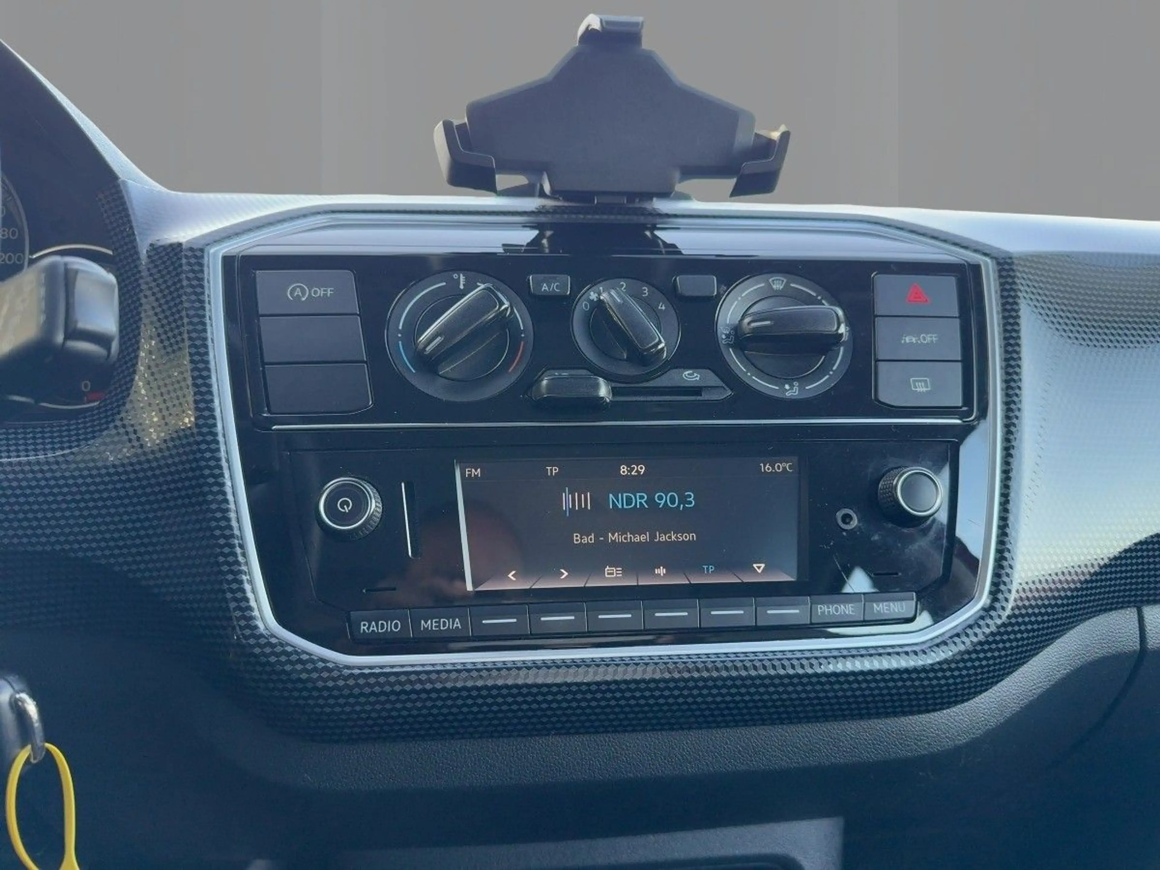 Volkswagen up! 1.0 Rückfahrkamera LED PDC — photo 14