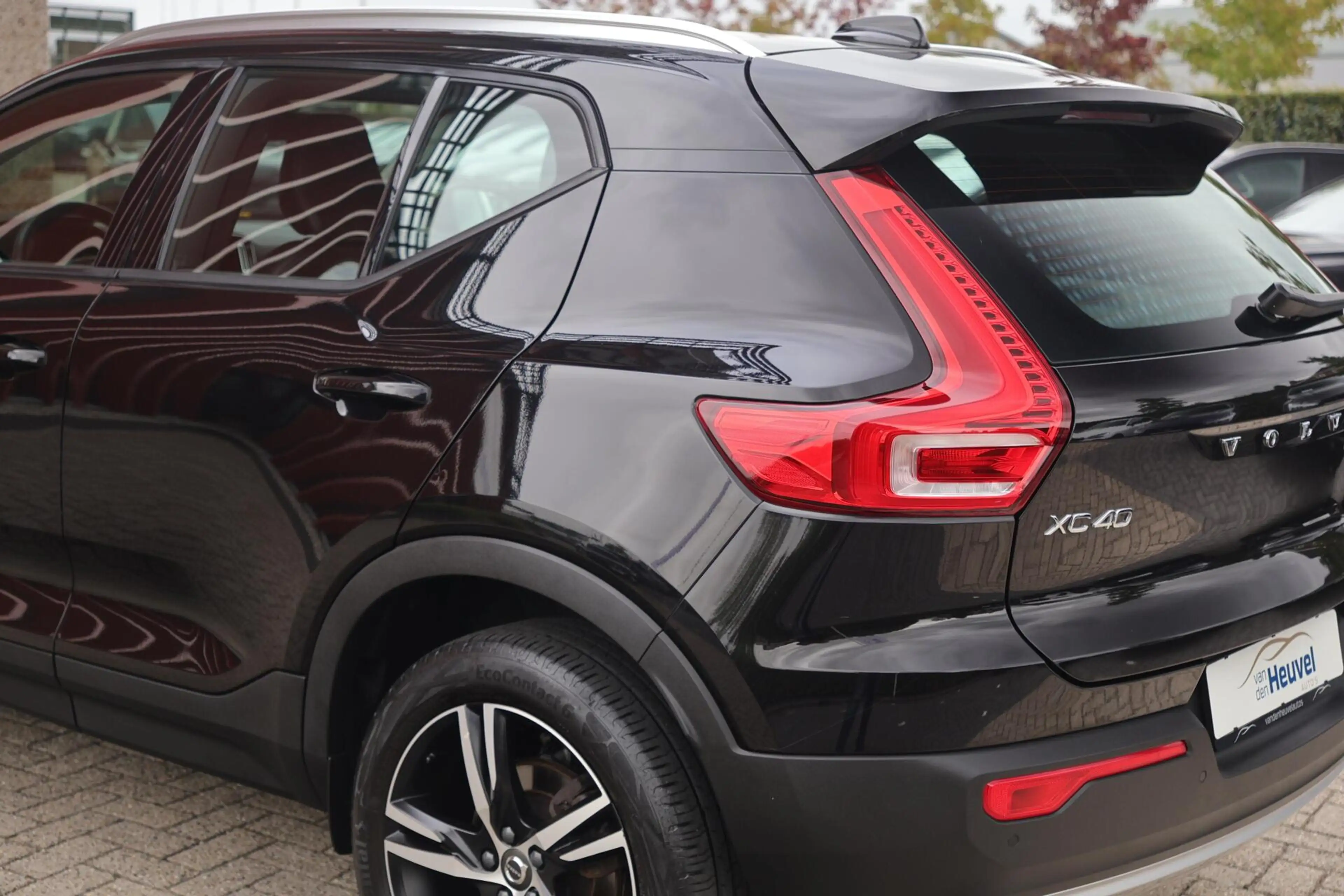 Volvo XC40 T4 Momentum | Stoelverwarming | Trekhaak | Parkeer — photo 9