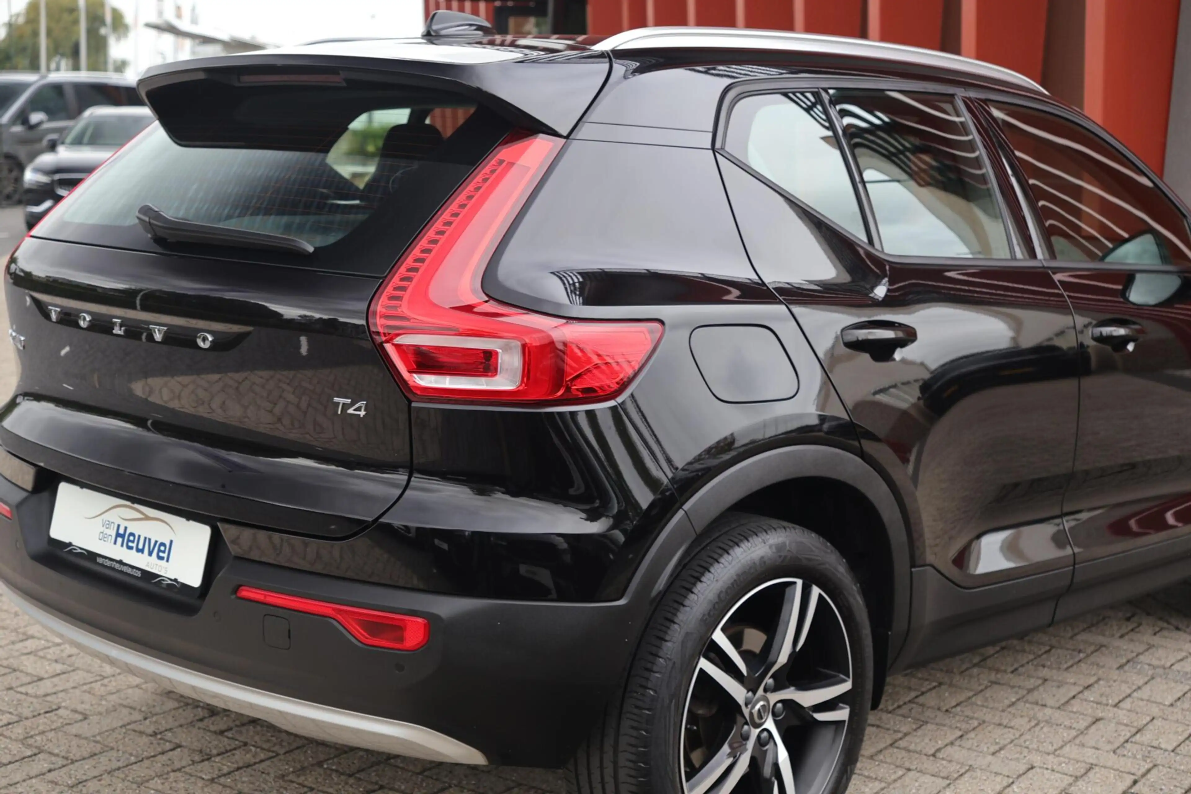 Volvo XC40 T4 Momentum | Stoelverwarming | Trekhaak | Parkeer — photo 10